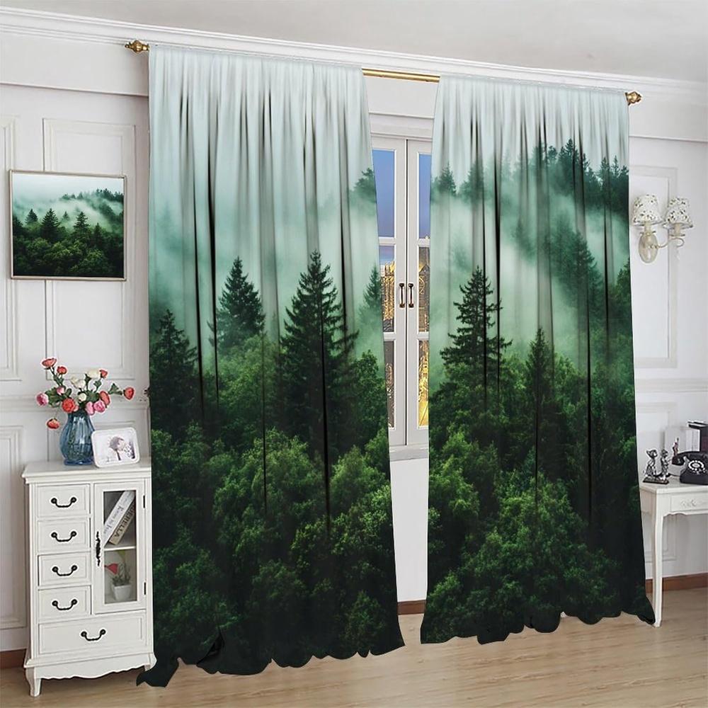 2 Panelen Groen Mistig Bos Verduisterende Thermisch Geïsoleerde Gordijnen - Nevelige Bosrand Raambekleding met Pijnboombomen & Mistig Bos De