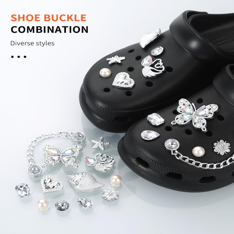 Set da 12 Pezzi Charms per Scarpe a Catena Argentati Incastonati di Diamanti Per Decorazioni Fai-da-te con Pattern Calamaro Farfalla Conchiglia Fibbia per Scarpe