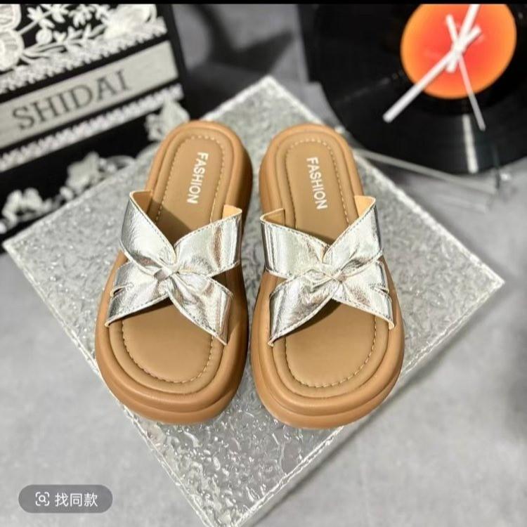 Muffin platform slippers women's summer wear 2025 new retro printing versatile with skirt cross with beach sandals