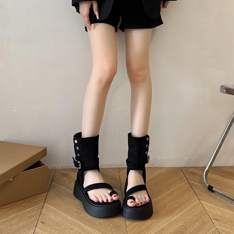 Thick-soled retro mid-top Roman sandals women's 2025 summer new Internet celebrity design sense niche toe heightening cool boots