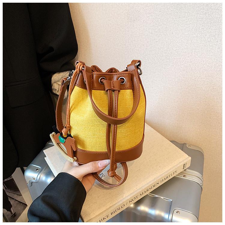 IELGY Ladies Bucket Bag Fashionable All-Match Cross-Body Can Be Carried In Hand