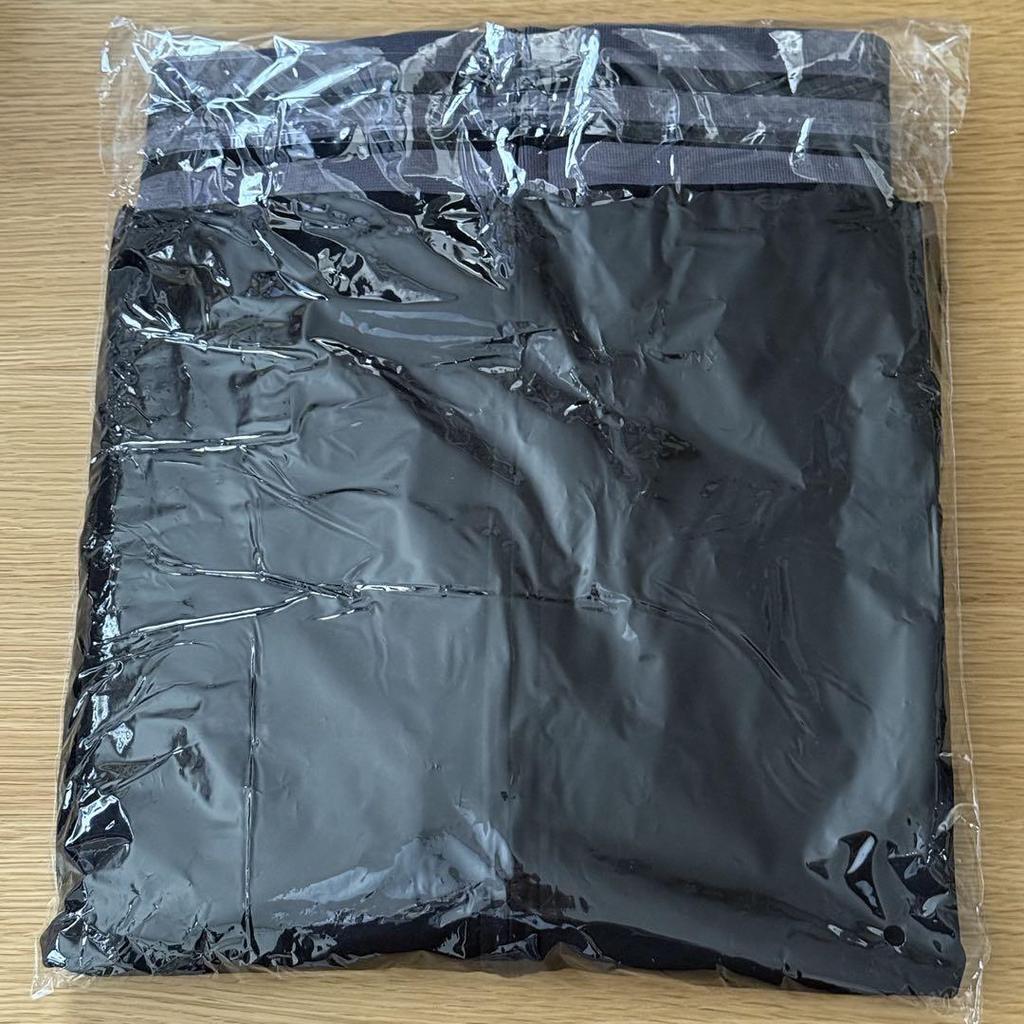 [USED] Stray Kids 5'clock Track Jacket (No Trading Card)