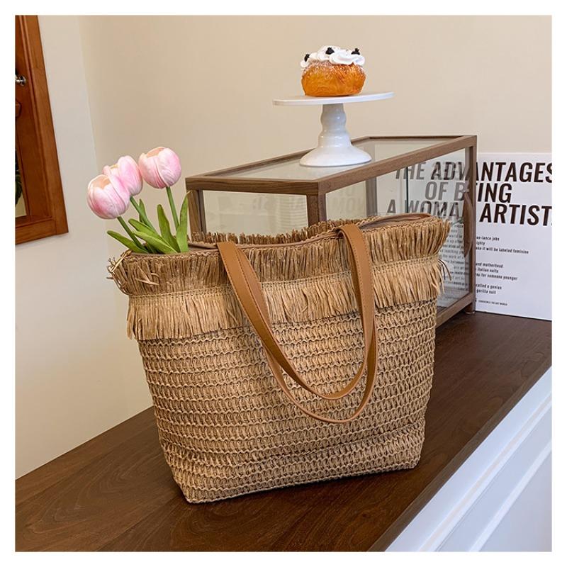 

New straw bag hand-woven tassel fashion simple handheld women s bag large capacity shoulder bag women хаки