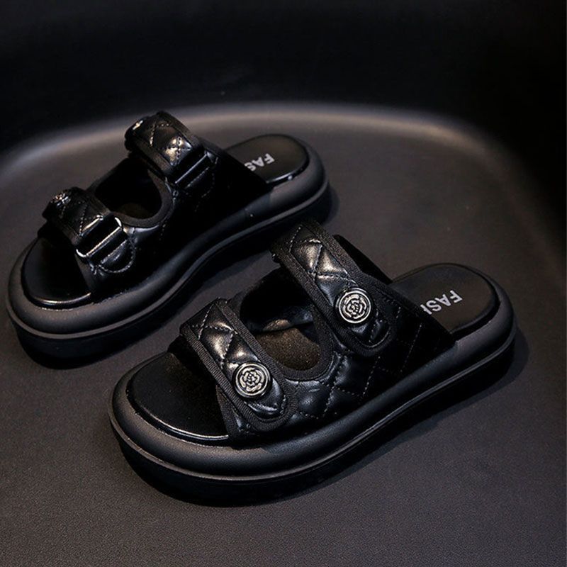 Slippers women's summer wear muffin platform sandals 2025 new small fragrant wind small man height beach cool slippers