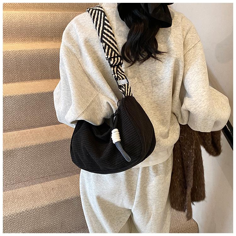 New Women's Bag, Corduroy Pillow Bag Beauty.