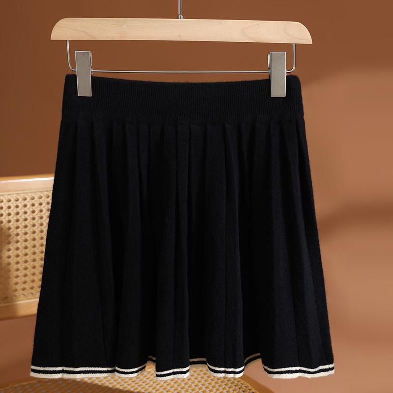 Color-Blocked Pleated Wool Knit Skirt - Elastic Waist, Korean Style, Autumn/Winter Casual Mini Skirt for Women