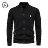 Jesienno-zimowy haftowany nowy męski top kardigan, wysokiej jakości biznesowy casualowy sweter męski w jednolitym kolorze