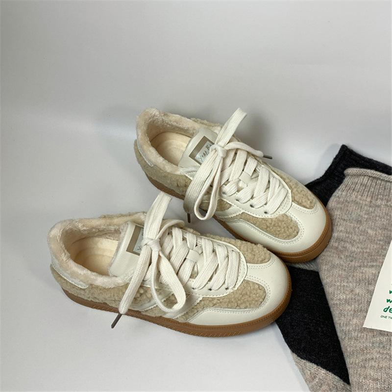 

Retro German training shoes two cotton board shoes women s 2025 new platform student white shoes versatile chic fluffy shoes 40 бежевый