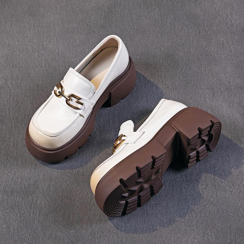 The first layer of cowhide loafers women's autumn 2025 new leather muffin thick-soled retro casual women's single shoes