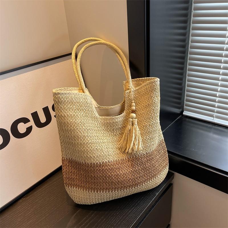 Straw Woven Bag Women's Bag Large Capacity 2025 New Spring Leisure Shoulder Portable Niche Design Tote Bag