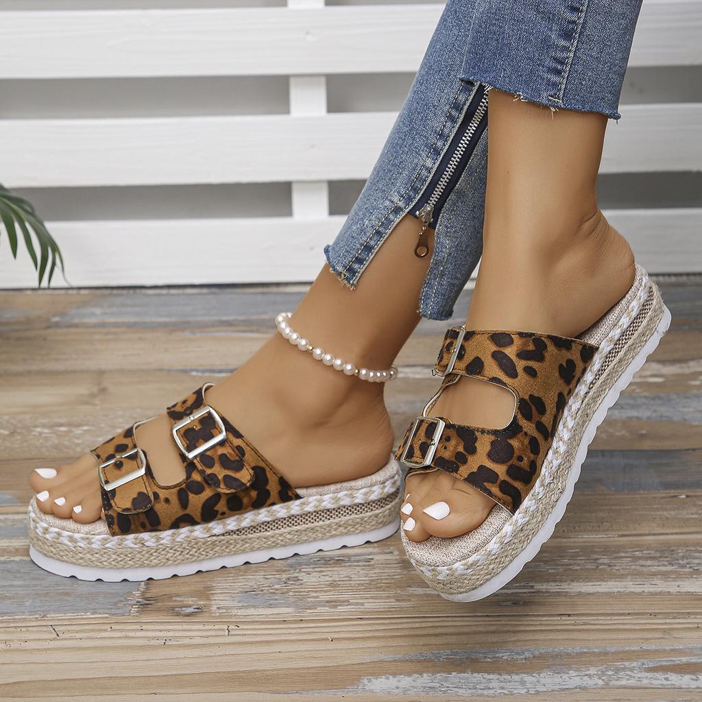 Mode Übergröße Leopardenmuster 2025 Sommer neu runder Kopf Mode Gürtelschnalle Oberbekleidung Ein-Wort dick besohlte Pantoletten