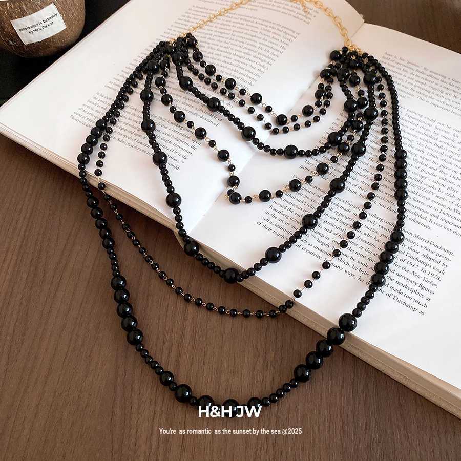 2025 new high-end long autumn and winter retro sweater chain neck accessories