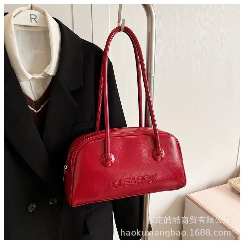 IELGY Boston Bag Large Capacity Autumn Winter Retro One-Shoulder Underarm Commuter Pillow Bag