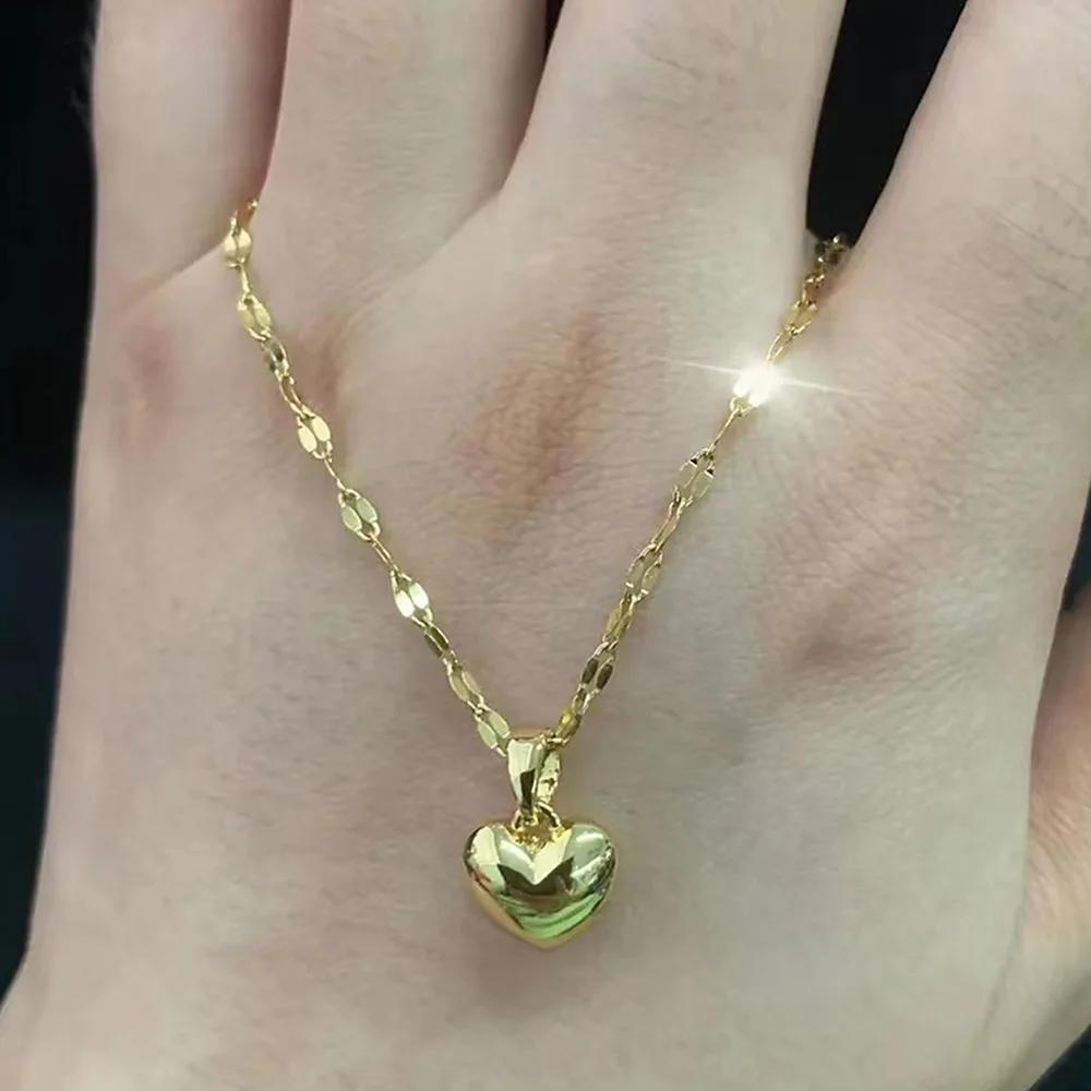 Stainless Steel Love Heart Necklace For Women 2025 New Trendy Lip Chain Simple Pendant Necklace Jewelry Gift Wholesalers