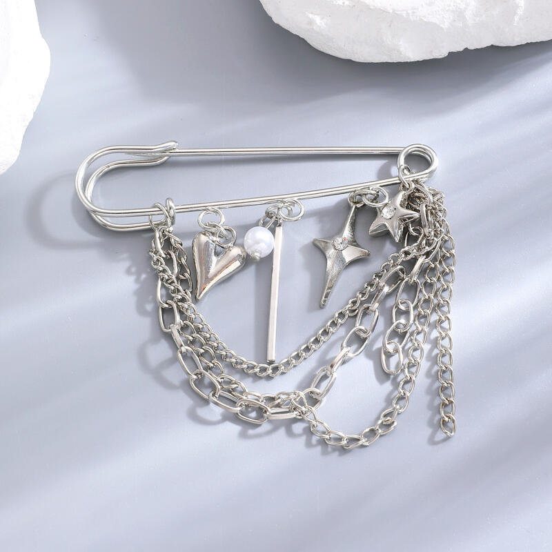 Personality Heart Star Tassel Chains Pendant Brooches for Women Men Light Luxury New Fashion Brooches Pin Clothing Accessories