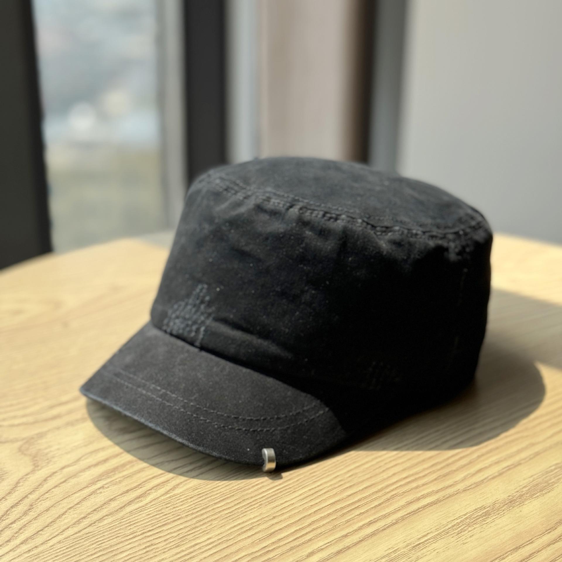 

Британский стиль Берет Новая звезда Женский Весна и Осень Большой обхват головы Плоский верх Темно-синяя шляпа Ретро Маленькая шляпа художника, подчеркивающая лицо Adjustable