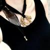 Collar Colgante de Malla con Estampado de Leopardo y Goteo de Aceite Retro con Cadena para Clavícula con Encanto Vintage y Aspecto de Lujo Ligero y de Alta Gama