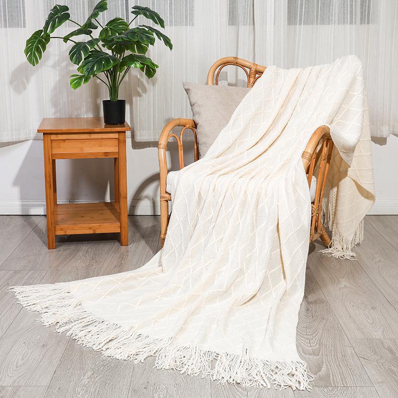 "Capa de Sofá Tricotada e Manta Estilo Europeu – Design Versátil para Quatro Estações para Escritório, Cama ou Sofá"