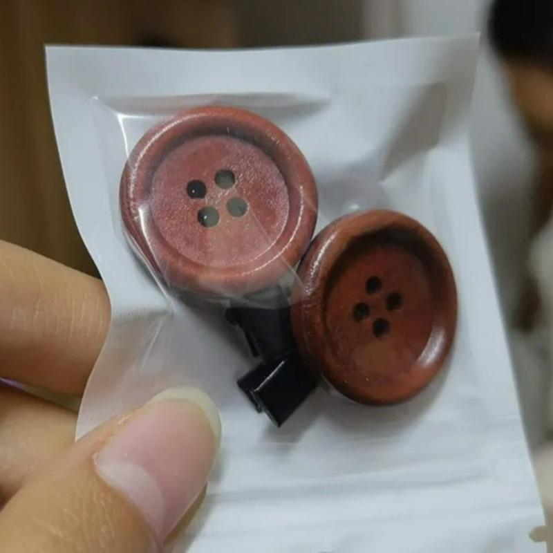 1/2pcs Fashion Retro Wooden Button Hair Clip Mini Styling Brown Hairpin Barrette Sweet Korean Style Headdress for Women Girls