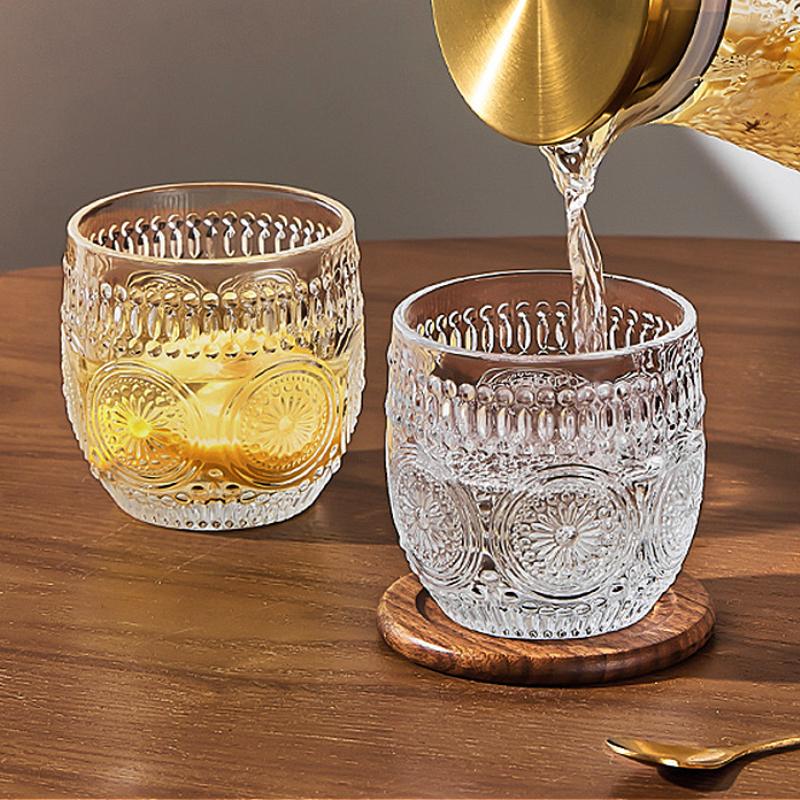 260ml 9.6oz Kreativní sklenice na zahraniční víno Elegantní sklenice na víno Průhledné sklenice na ledové latte a mocha Sklenice na whisky a brandy Sváteční dárky