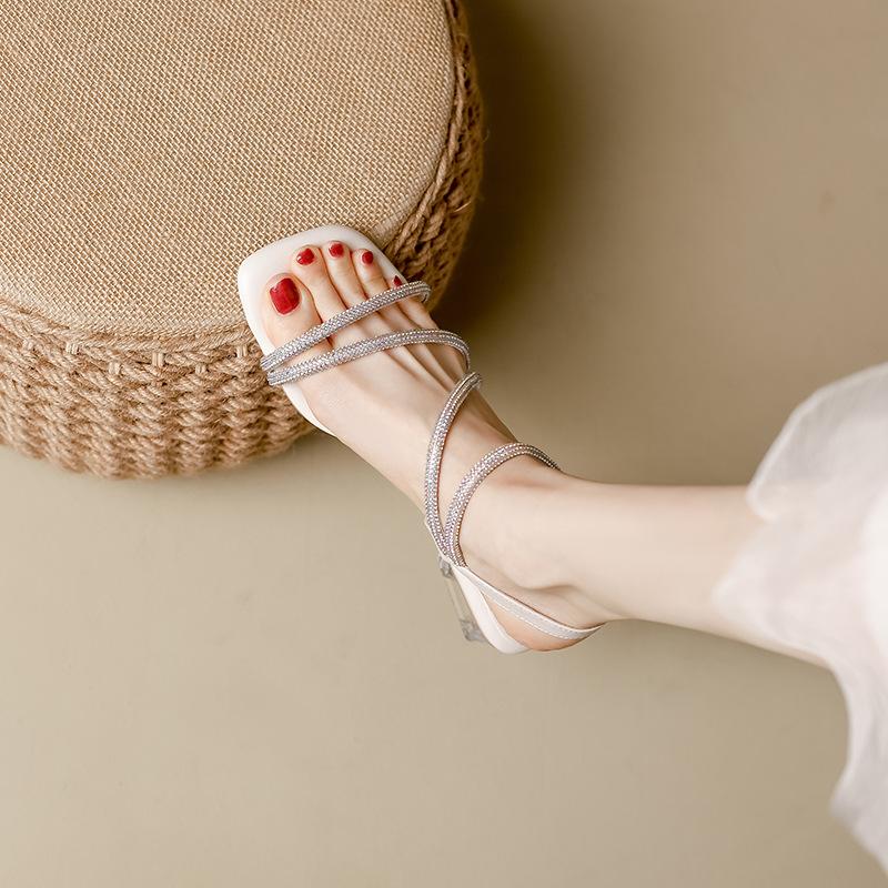 Fashion Delicate Ladies Clear PVC Heels Shoes Summer Diamonds Band Sandals Woman Med-High Heeled Ankle Strap Sandalias Femmes Flipflops