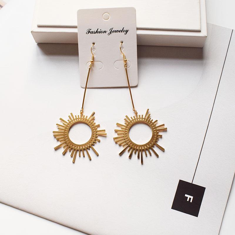 Trendy Sunflower Stud Earrings: Popular Japanese-Korean Style for Women