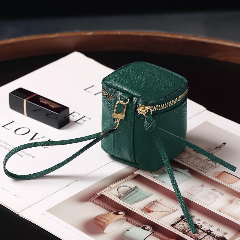 

Трендовая мини-сумочка 2025: Мягкий кожаный кошелек-ведро для монет, наушников и аксессуаров