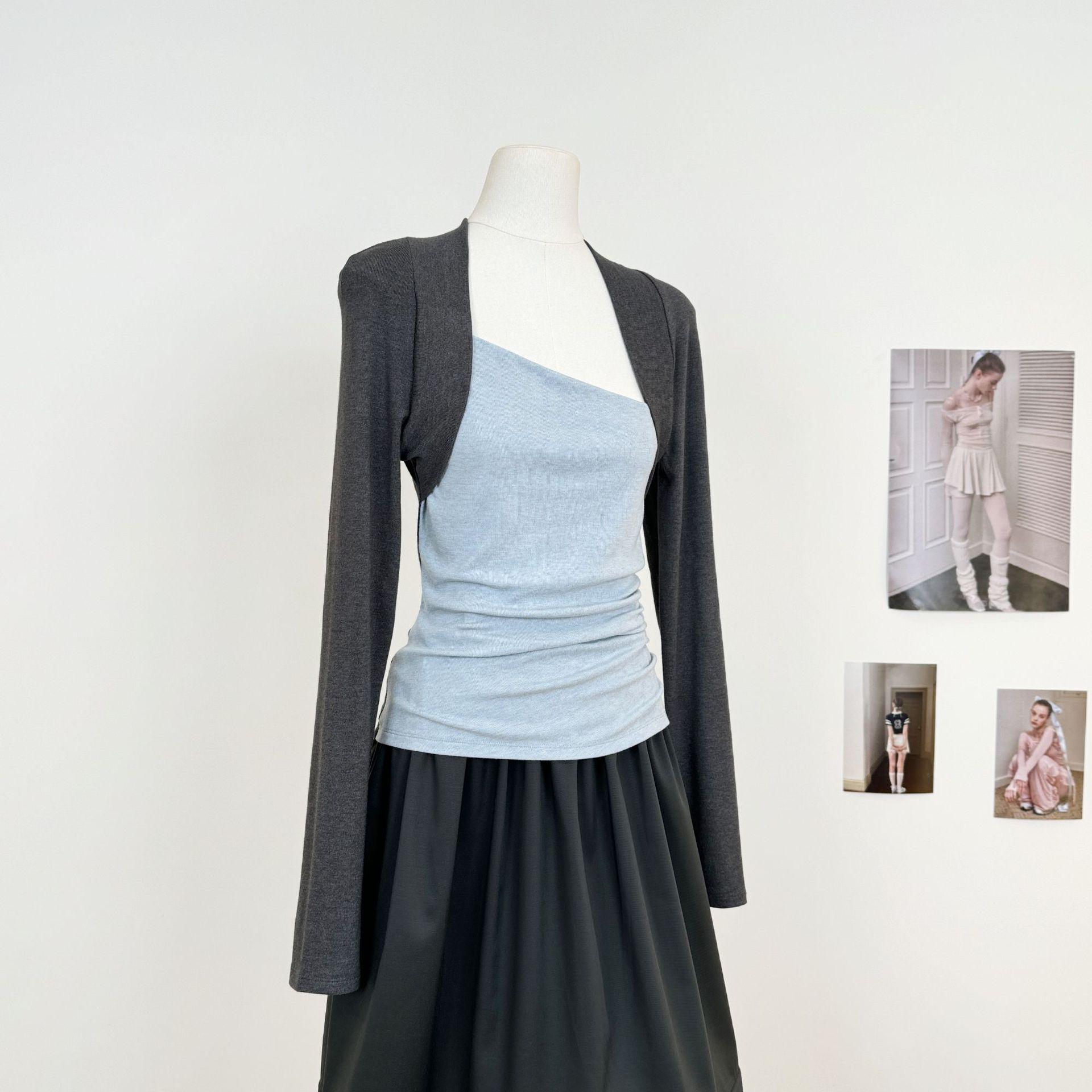 

Someone s Grey and Blue Color Block Asymmetrical Knit Dress & Shawl Cardigan Set S