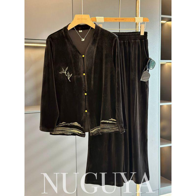 

Chinese Style Mom Clothes Gold Velvet Suit Women s Autumn Clothing New Arrival Slim Looking Elegant Middle-Aged and Elderly Velvet Two-Piece Suit Black XL