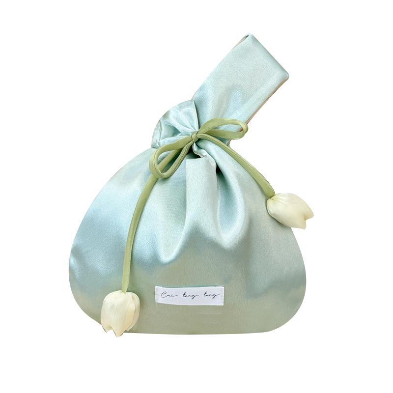 Tulip Silk Wrist Bag – Fresh Style Party & Wedding Favor Accessory