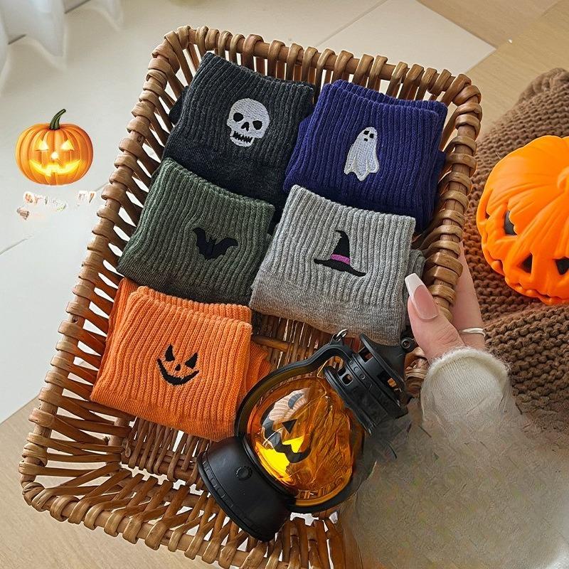 Halloween-Socken: Verdickte Mid-Calf-Socken für Männer und Frauen, Cartoon, Lustig, Personalisiert, Warme Paarsocken, Einfarbige Baumwollsocken