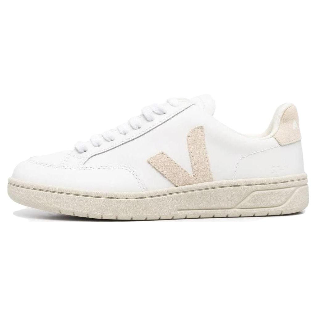 VEJA V 12 Leather Extra White Sable Women s XD0202335A 37