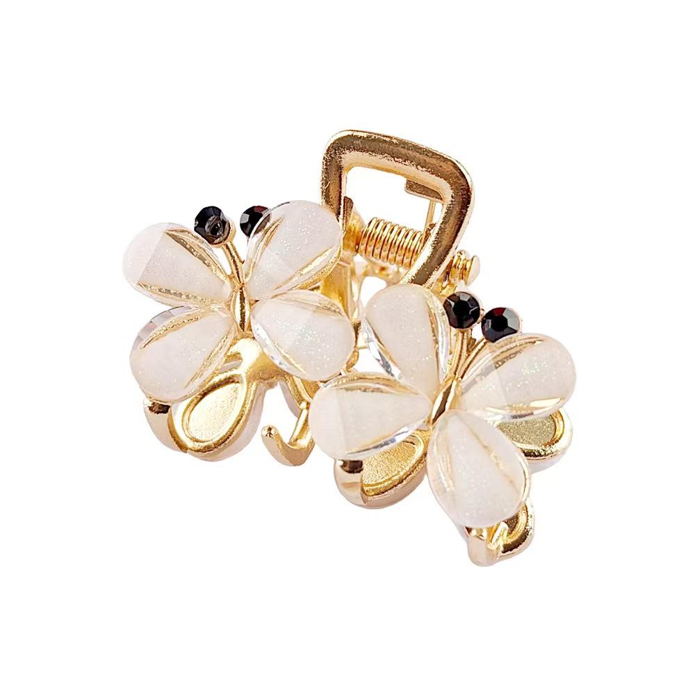 

Korean Mini Butterfly Heart Hair Clip - Cute & Versatile Accessory for Bangs and Sides