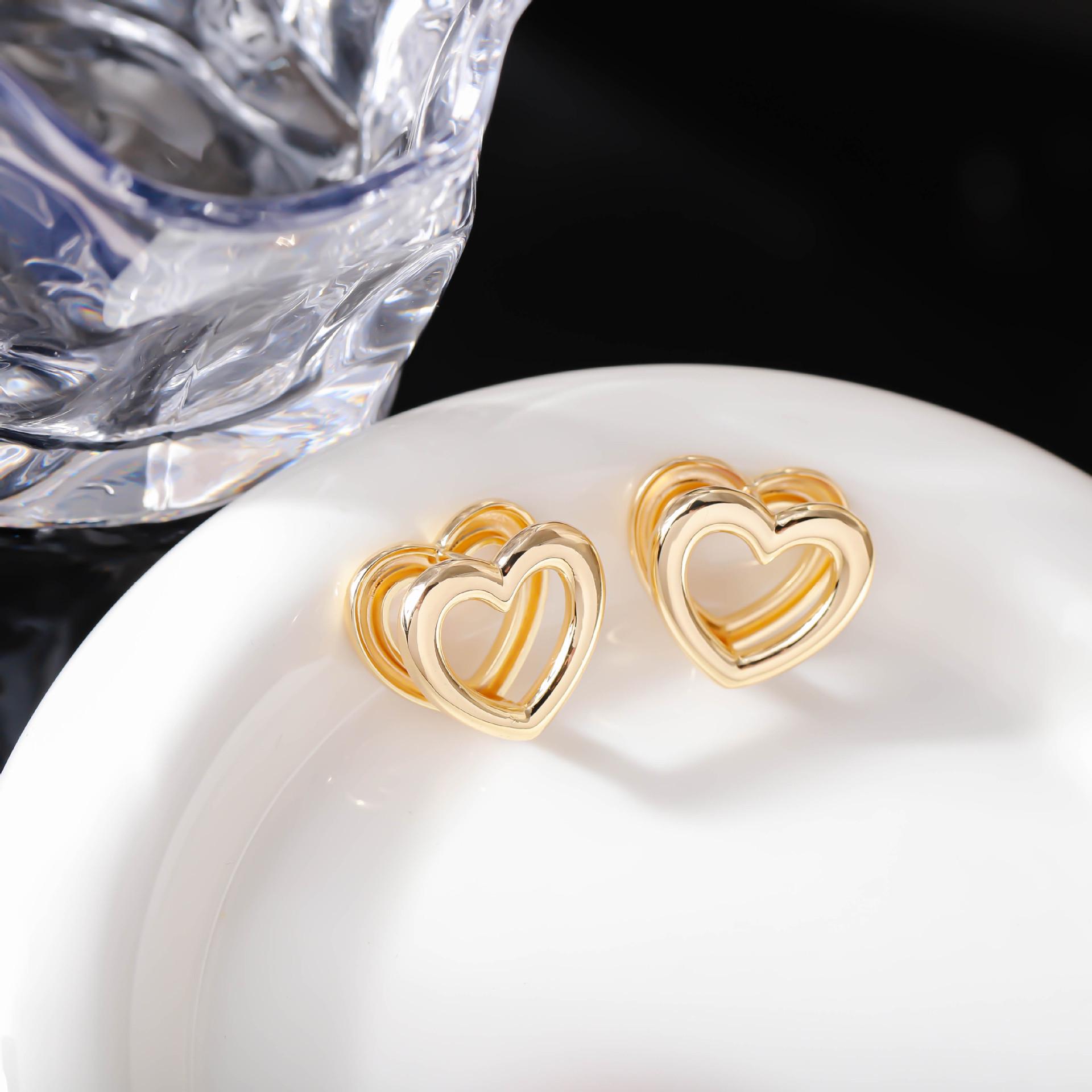 Korean Retro Geometric Heart-Shaped Double-Sided Earrings