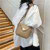 Bolso de hombro PU monocromático para mujer bolsos con línea de costura con cremallera suave   a la moda