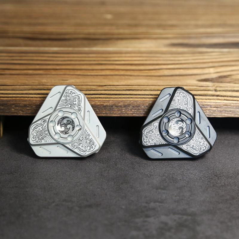 EDC Stainless Steel Open Armor Spinning Top Stress Reliever Toys Office Stress Relief Toys Office Desk Toys For Adult Gift
