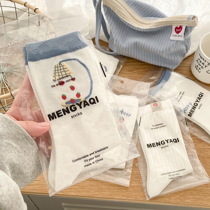 Female Autumn Light New Strawberry Fashion All Kinds of Wicking Sweat Anti Pilling Cotton Socks