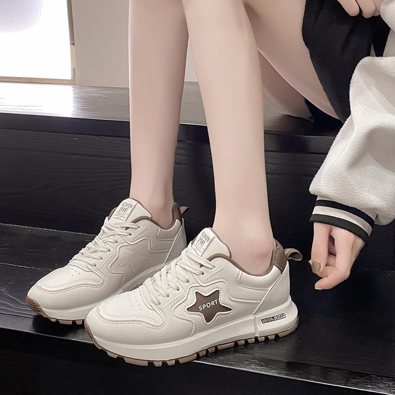 Женская повседневная спортивная обувь на мягкой подошве — фото 7