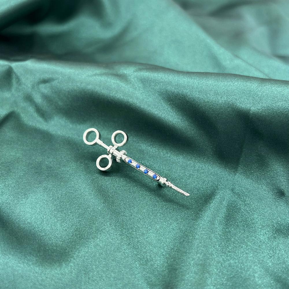 Fashion Medical Equipment Syringes Metal Brooches Clothing Accessories