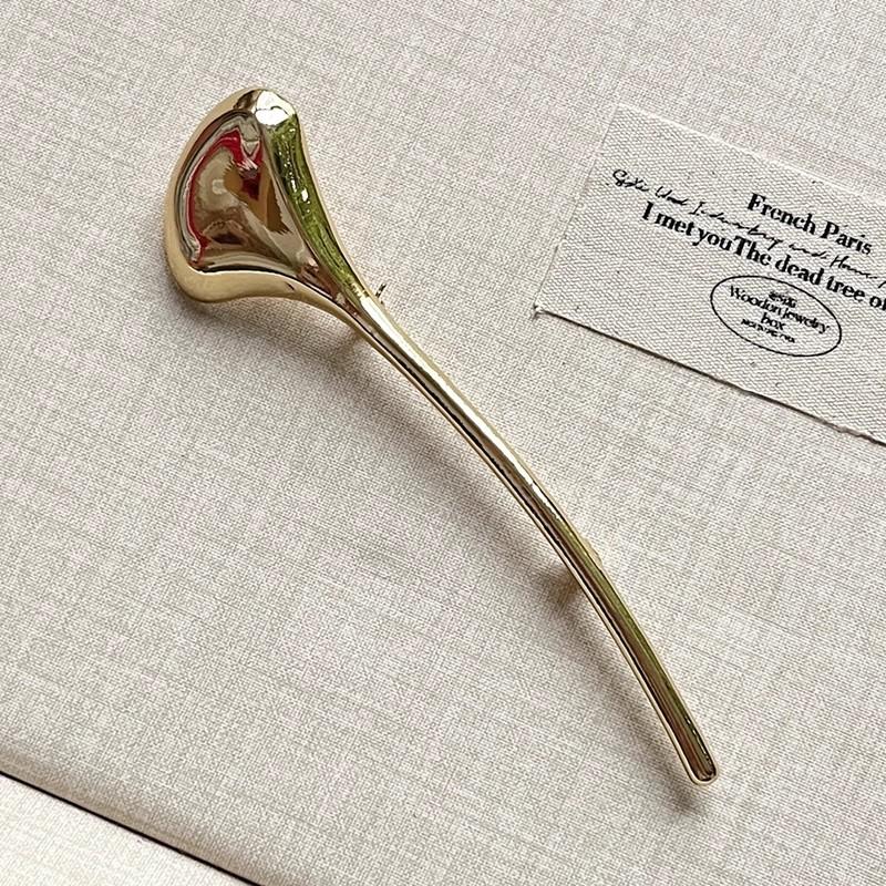 Vintage Glossy Metal Ginkgo Leaves Brooch for Women Exquisite Fashion Suit Corsage Pins Accessories Party Jewelry Gifts