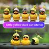 Pato de coche con casco colgante de viento roto pequeño pato amarillo bicicleta de carretera casco de motor accesorios de ciclismo sin luces