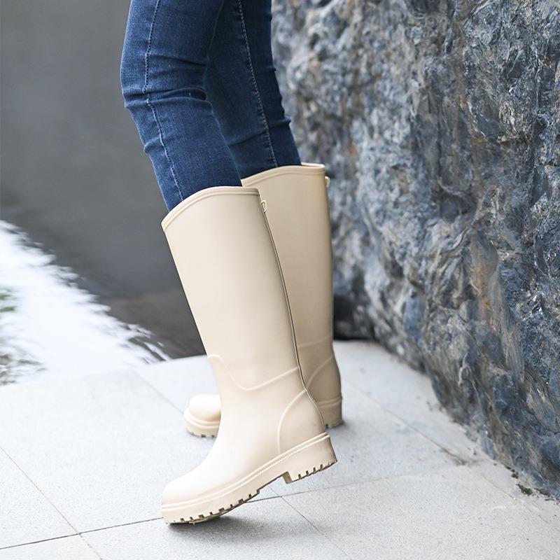 Spring and Autumn Women's High Rain Boots Fashion Travel Waterproof and Non-slip Women's Water Shoes Rain Shoes Thickened Outsole Women's Rubber Shoes
