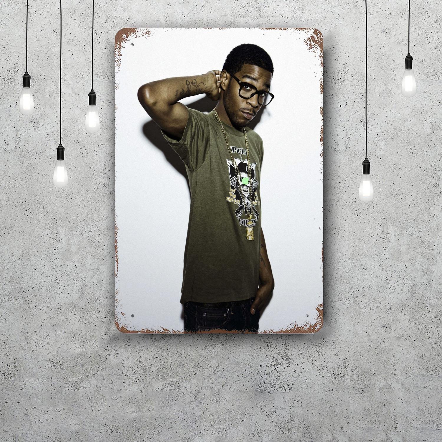 

Kid Cudi Vintage Tin Sign Home Decor Wall Decor Art Wall Mural Room Decoration Decor Retro Metal Sign Plate Bar Posters 20x30cm（7.8x11.8inch）