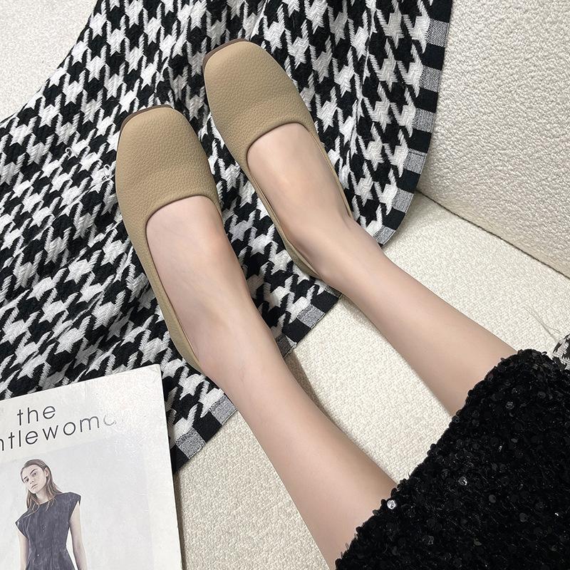 Franska retro fyrkantig tå låg skärning damskor 2025 nya vår och höst platt botten mjuk yta en pedal Doudou-skor