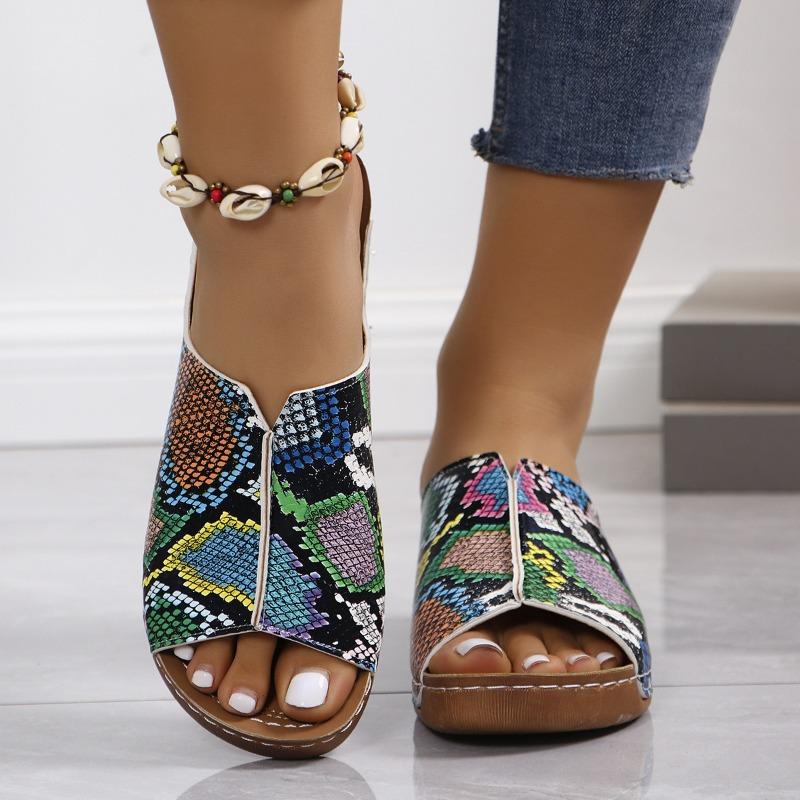 Summer New Sandals Women's Comfortable Slope Heel Thick Bottom Simple Casual Outer Slippers