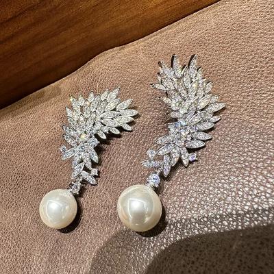 Huitan Modern Charms Drop Earrings with Imitation Pearl Luxury Sparking Wedding Band Jewelry Women Fashion Exquisite Accessories
