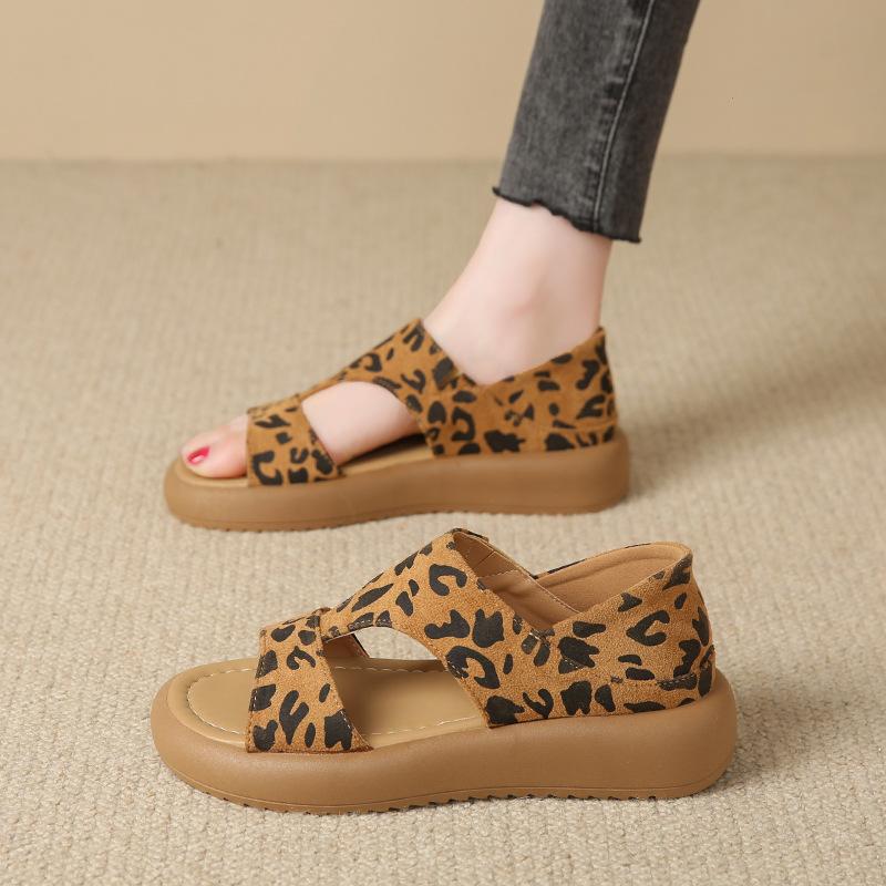 

Женские сандалии на плоской подошве, нескользящие, с мягкой подошвой, на одной педали, для улицы, пляжная обувь, универсальная женская обувь 42 цветной печати леопарда