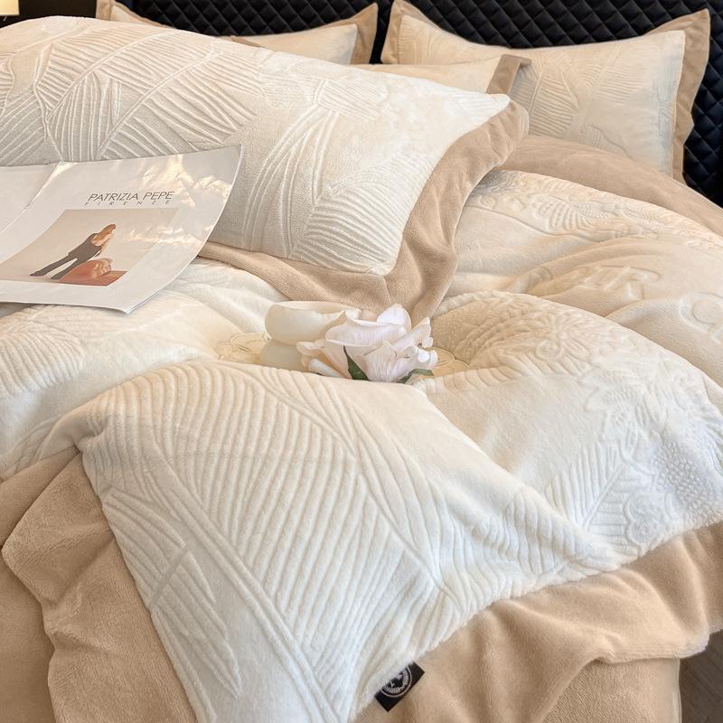 Matte Velvet 4-Piece Set: Non-Static, Solid Color, Wide-Edge Embroidery, Autumn/Winter Plus Velvet Fitted Sheet.