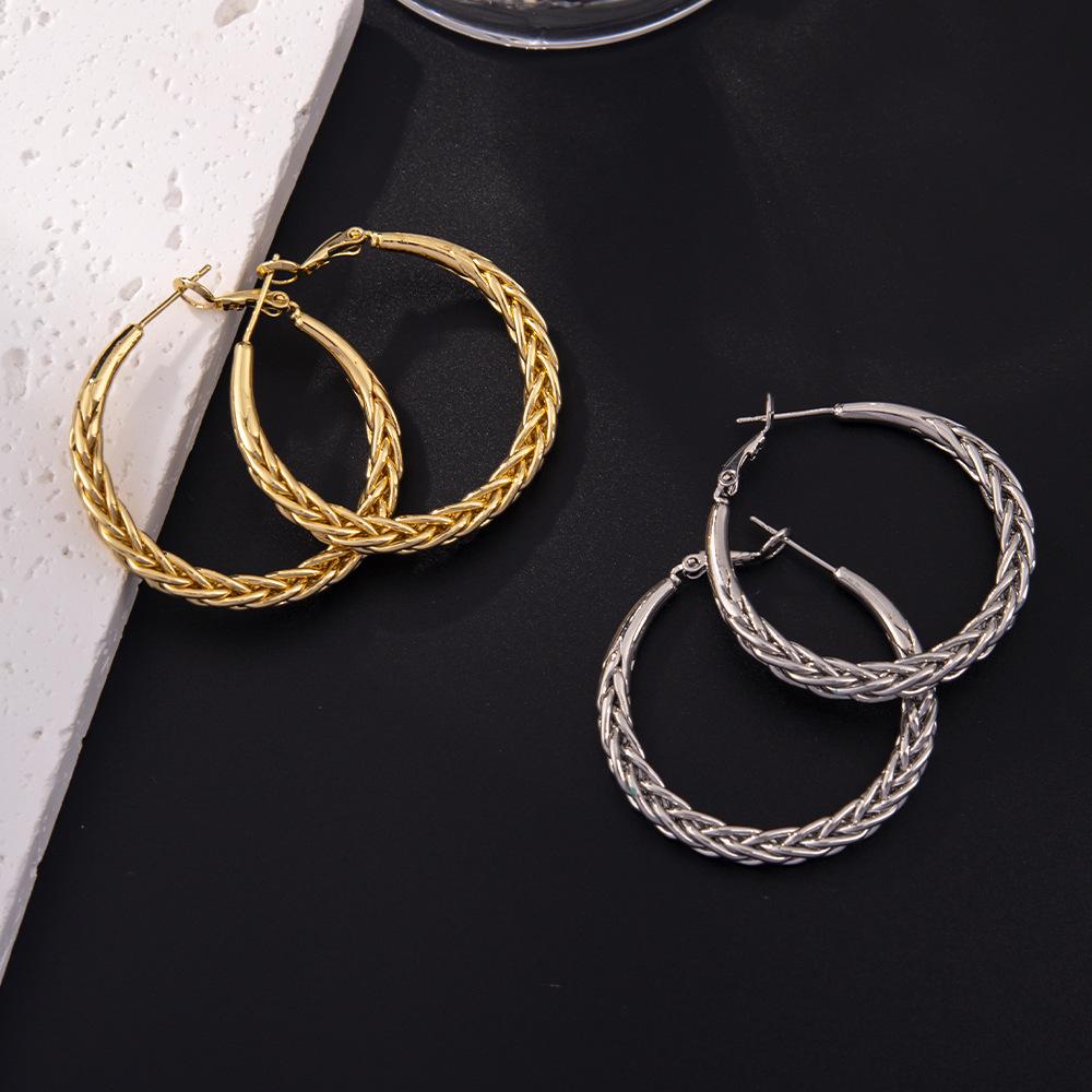Versatile Non-Fading Brass Hoop Earrings - Timeless Round Design