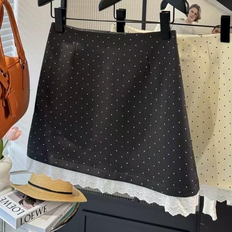 2025 Spring/Summer High-Waisted Polka Dot A-Line Bodycon Midi Skirt with Lace Patchwork & Sweet Style.